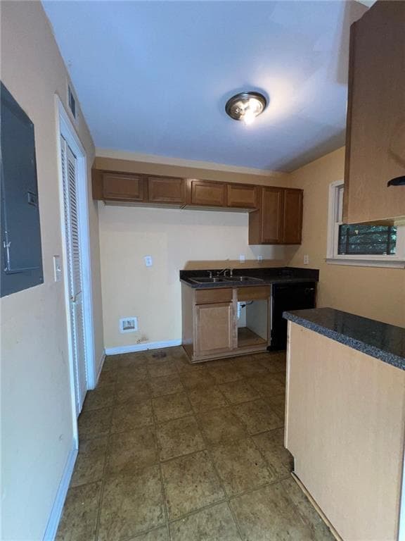 2 bedroom, 2 bathroom, 1,178 sq ft townhouse for sale at 1660 Stanton Road 4F, Atlanta, GA 30311 — photo 6