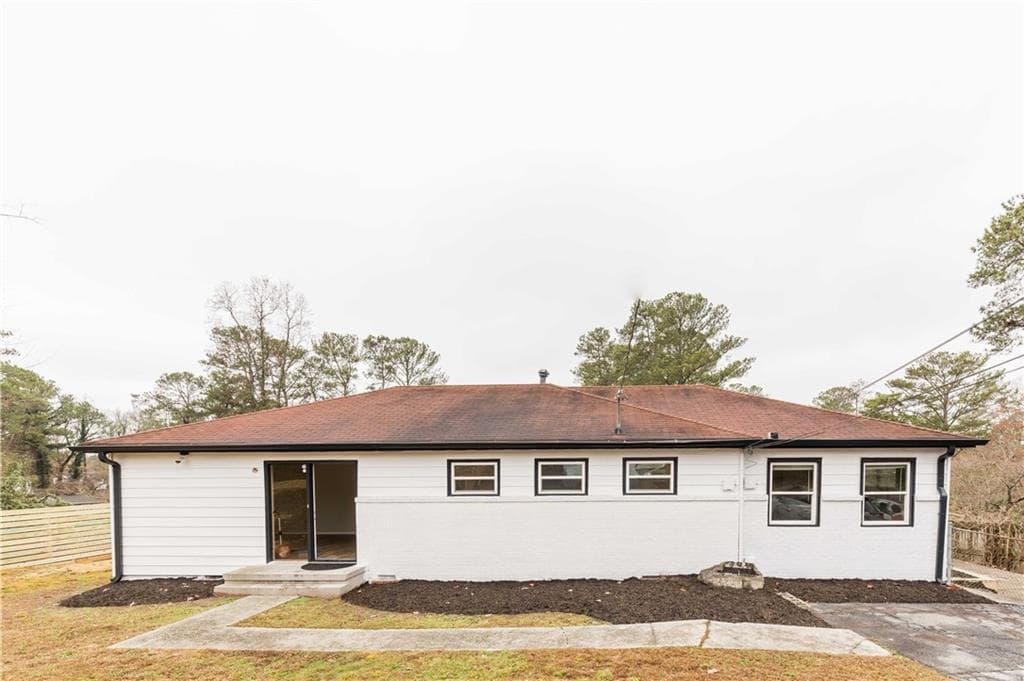 3 bedroom, 2 bathroom, 1,527 sq ft single family residence for rent at 5022 Fairmont Road, Smyrna, GA 30082 for $2,350 a month — photo 1 of 30
