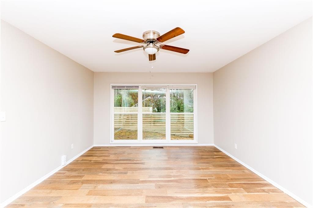 3 bedroom, 2 bathroom, 1,527 sq ft single family residence for rent at 5022 Fairmont Road, Smyrna, GA 30082 for $2,350 a month — photo 5