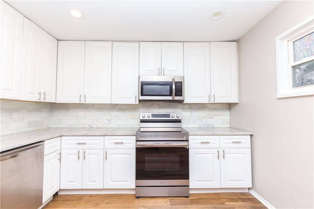 3 bedroom, 2 bathroom, 1,527 sq ft single family residence for rent at 5022 Fairmont Road, Smyrna, GA 30082 for $2,350 a month — photo 8