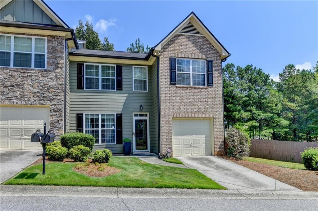 3 bedroom, 3 bathroom, 1,978 sq ft townhouse for sale at 2862 Ridgeview Drive, Atlanta, GA 30331 — photo 4