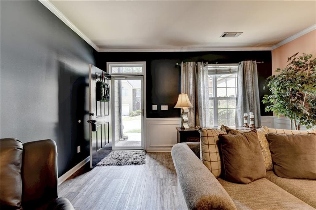 3 bedroom, 3 bathroom, 1,978 sq ft townhouse for sale at 2862 Ridgeview Drive, Atlanta, GA 30331 — photo 6