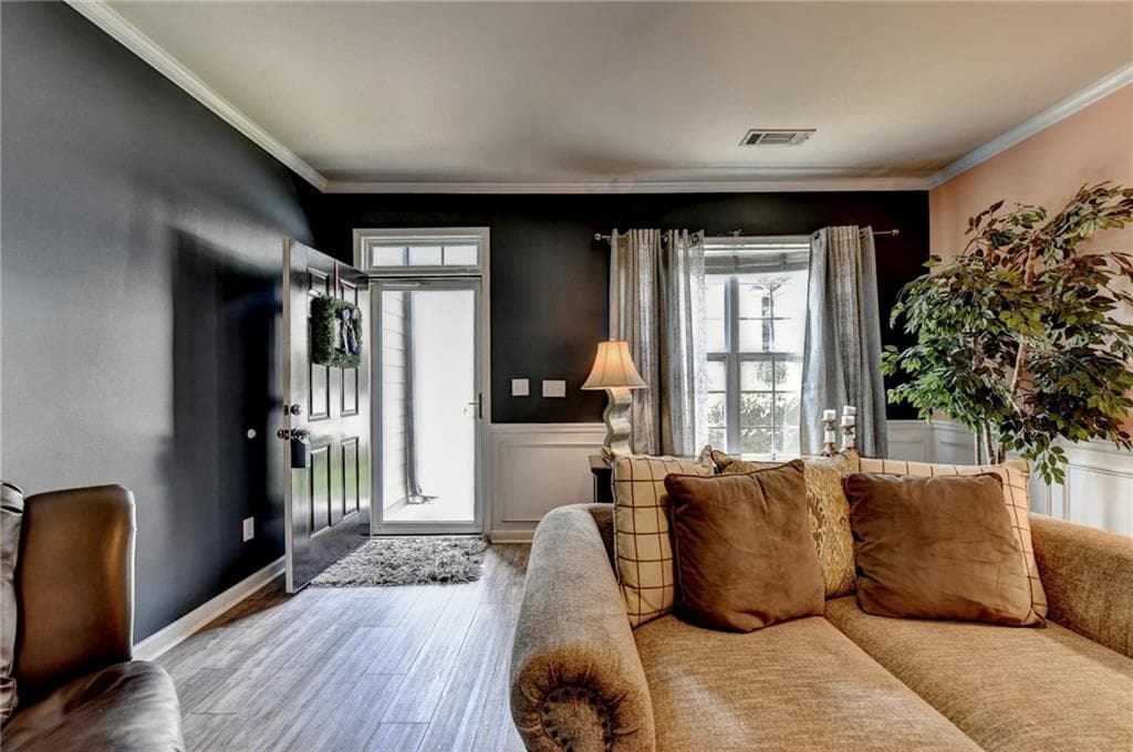 3 bedroom, 3 bathroom, 1,978 sq ft townhouse for sale at 2862 Ridgeview Drive, Atlanta, GA 30331 — photo 7