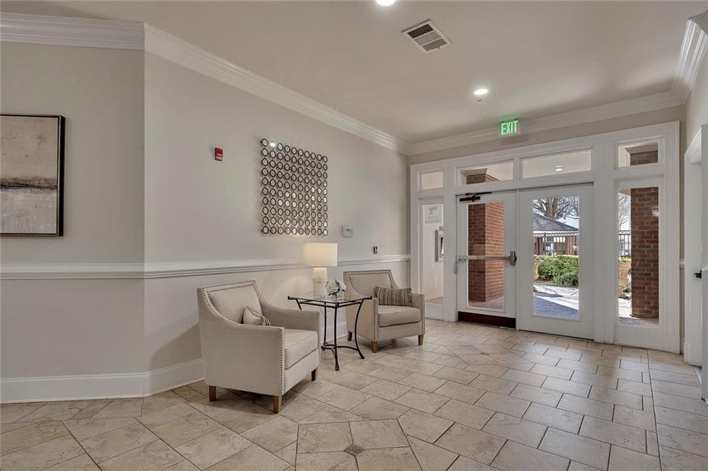 2 bedroom, 2 bathroom, 1,092 sq ft condominium for sale at 11 Perimeter Center 1112, Dunwoody, GA 30346 — photo 4