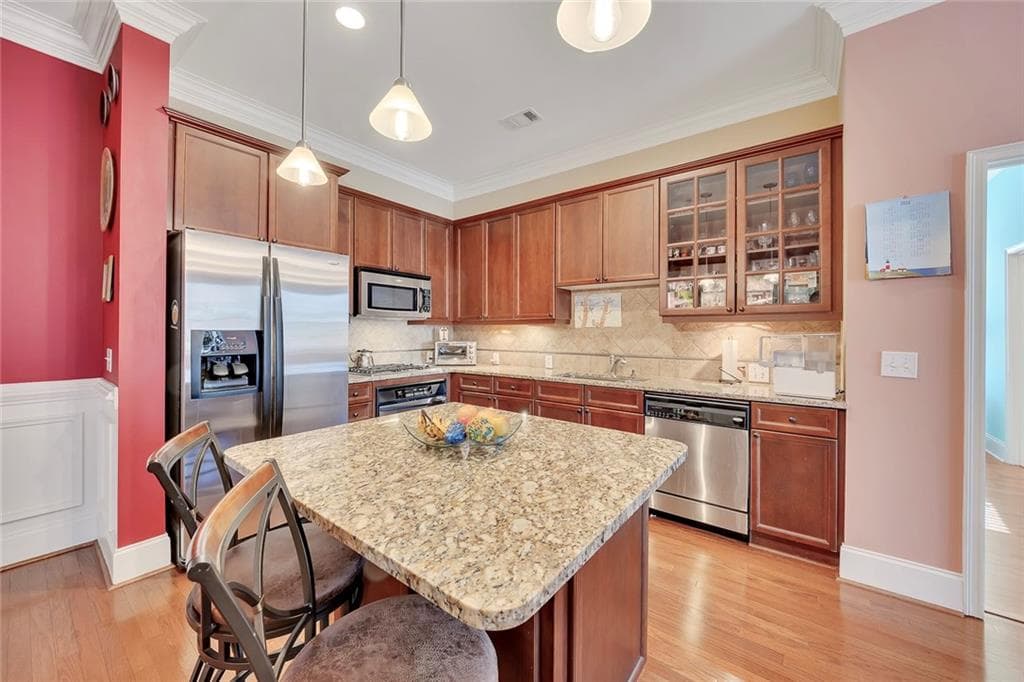 2 bedroom, 2 bathroom, 1,092 sq ft condominium for sale at 11 Perimeter Center 1112, Dunwoody, GA 30346 — photo 8