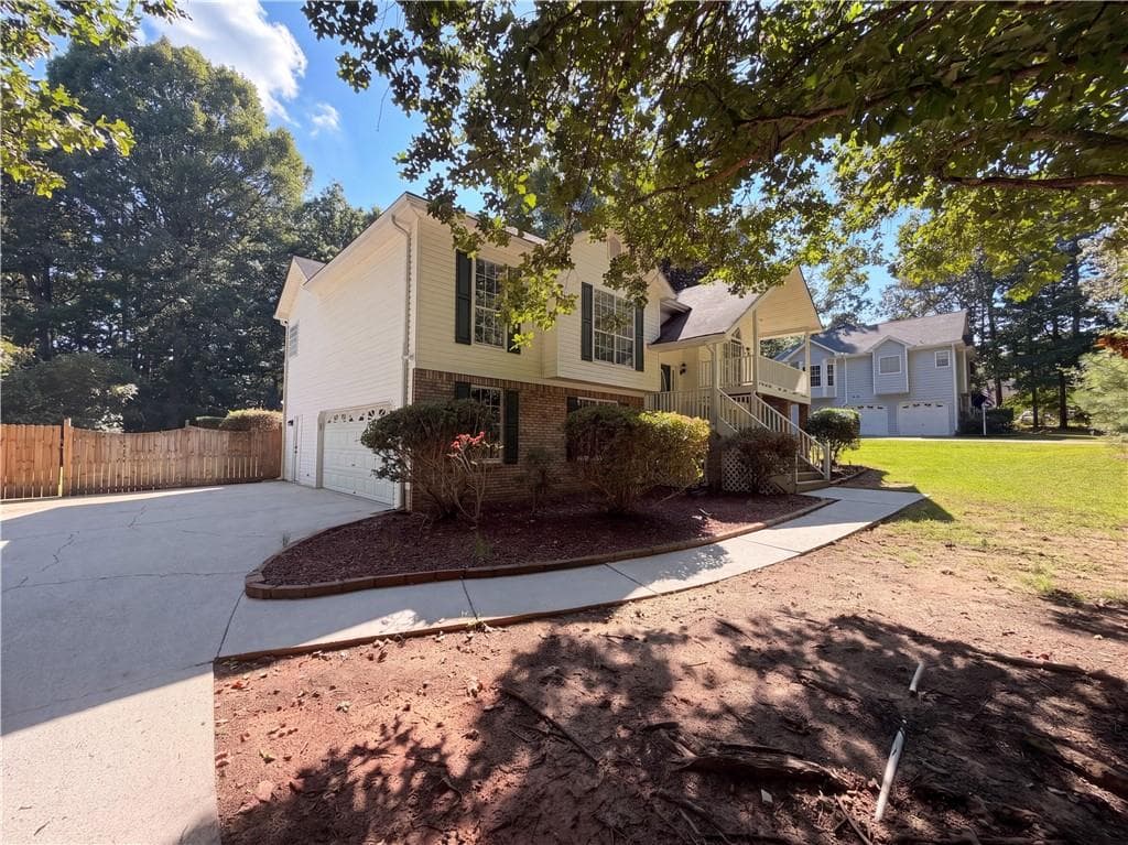 4 bedroom, 4 bathroom, 1,548 sq ft single family residence for sale at 6863 Alexander Parkway, Douglasville, GA 30135 — photo 3