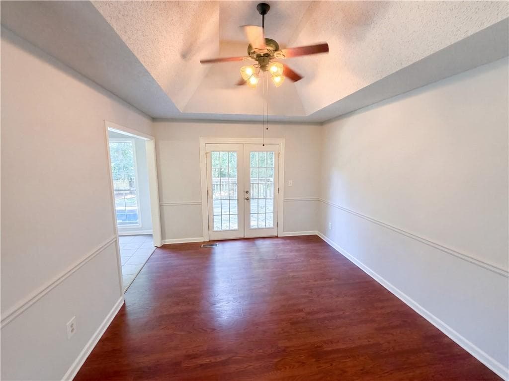 4 bedroom, 4 bathroom, 1,548 sq ft single family residence for sale at 6863 Alexander Parkway, Douglasville, GA 30135 — photo 8