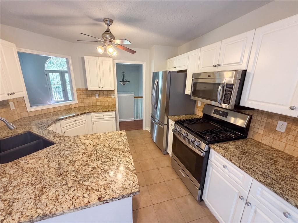 4 bedroom, 4 bathroom, 1,548 sq ft single family residence for sale at 6863 Alexander Parkway, Douglasville, GA 30135 — photo 10