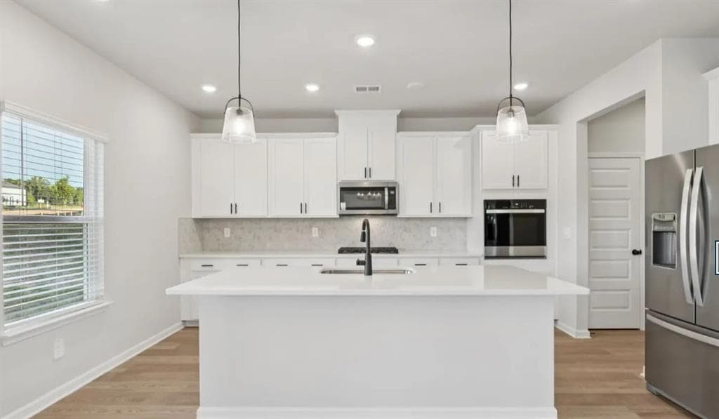 5 bedroom, 5 bathroom, 3,252 sq ft single family residence for rent at 2828 Sweet Red Circle, Braselton, GA 30517 for $3,000 a month — photo 3