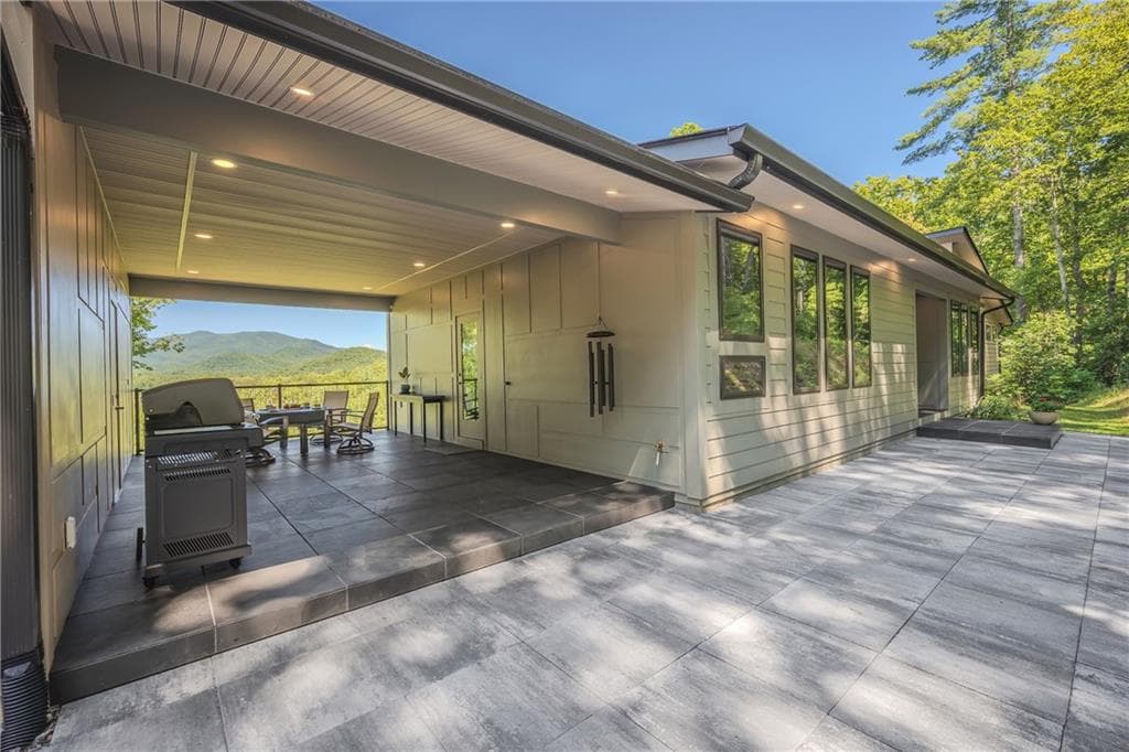 3 bedroom, 4 bathroom, 3,600 sq ft single family residence for sale at 177 Kennedys Court, Blairsville, GA 30512 — photo 7