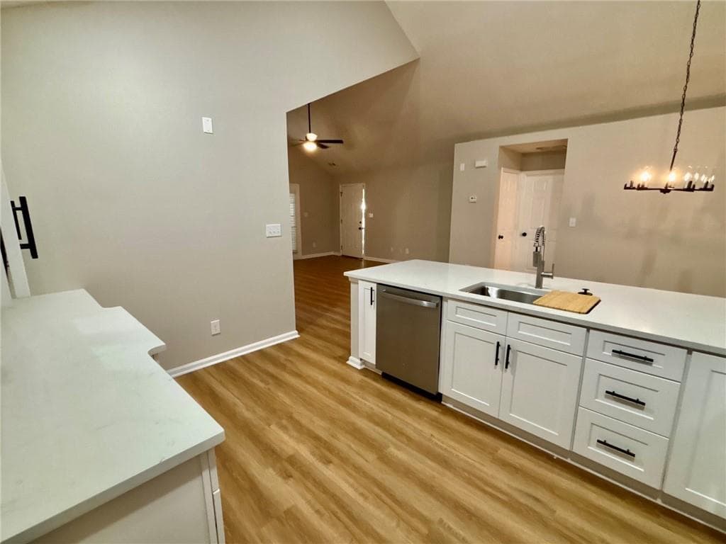 2 bedroom, 2 bathroom, 1,335 sq ft condominium for sale at 1923 Kolb Farm Circle, Marietta, GA 30008 — photo 10