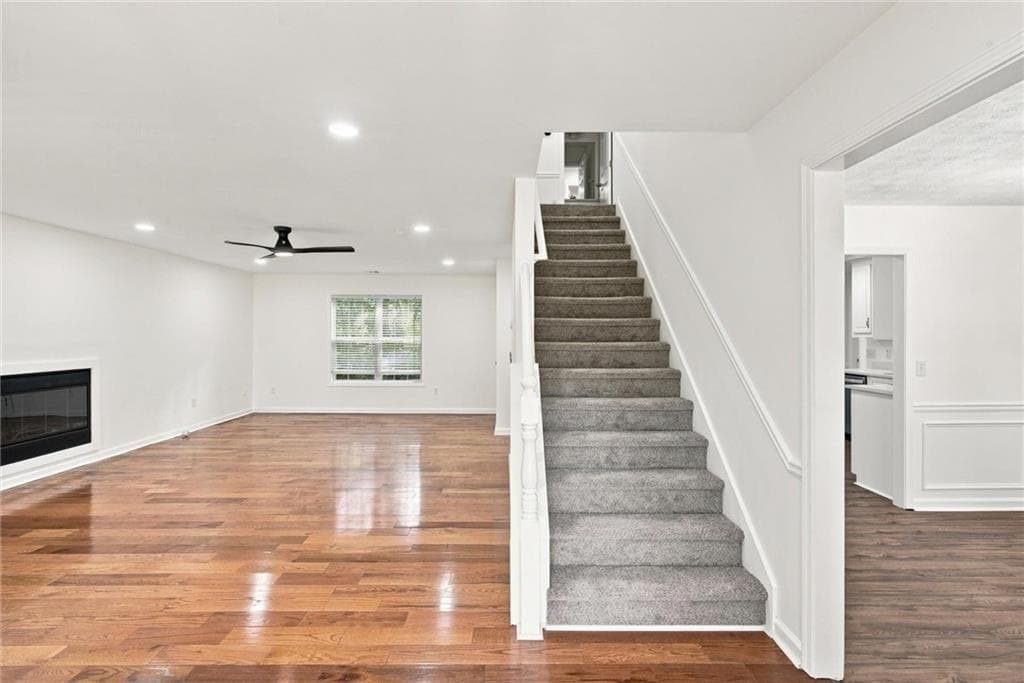 3 bedroom, 3 bathroom, 2,569 sq ft single family residence under contract at 3241 Victoria Place Drive, Loganville, GA 30052 — photo 2