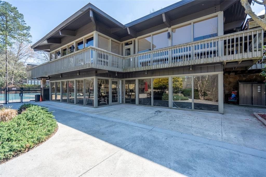 1 bedroom, 1 bathroom, 812 sq ft condominium for rent at 54 Monet Court, Atlanta, GA 30327 for $1,550 a month — photo 10