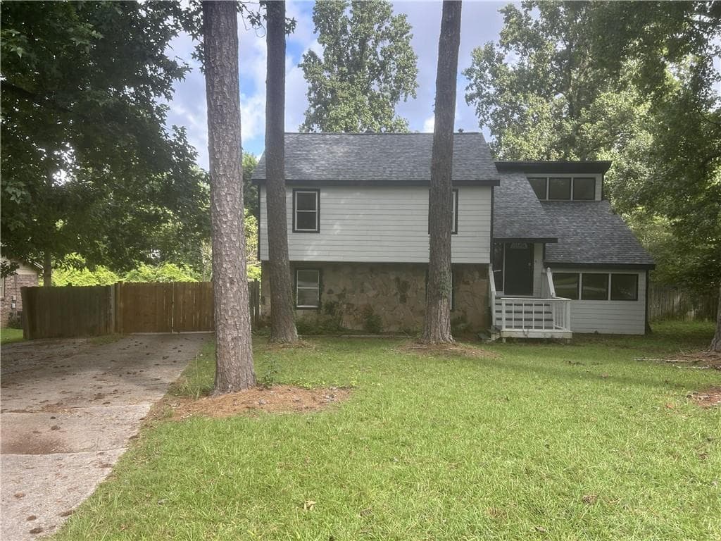 4 bedroom, 3 bathroom, 2,070 sq ft single family residence for rent at 2918 Mockingbird Circle, Duluth, GA 30096 for $2,600 a month — photo 1 of 1