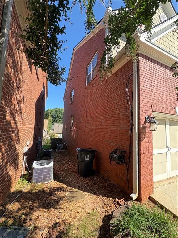 5 bedroom, 4 bathroom, 3,233 sq ft single family residence for sale at 3072 Normandy Ridge, Lawrenceville, GA 30044 — photo 4