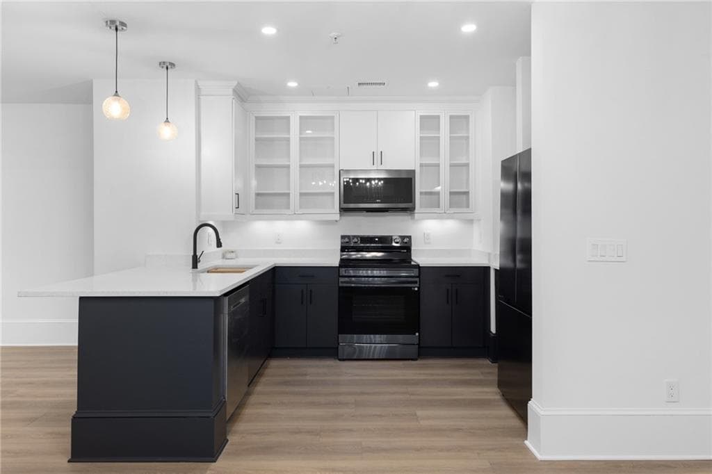 1 bedroom, 2 bathroom, 1,074 sq ft condominium for rent at 1834 Gordon Manor, Atlanta, GA 30307 for $2,590 a month — photo 3