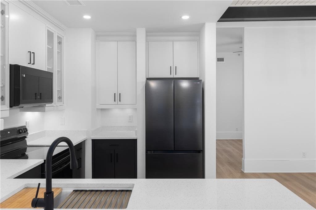 1 bedroom, 2 bathroom, 1,074 sq ft condominium for rent at 1834 Gordon Manor, Atlanta, GA 30307 for $2,590 a month — photo 9