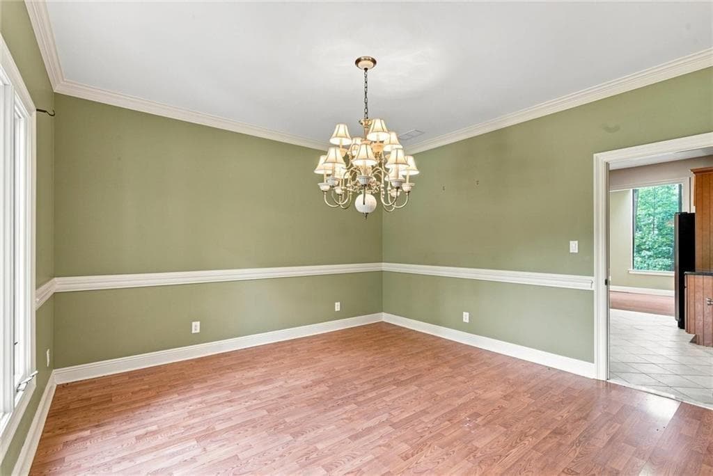 5 bedroom, 4 bathroom, 3,752 sq ft single family residence for sale at 12110 Willow Run Road, Roswell, GA 30075 — photo 5