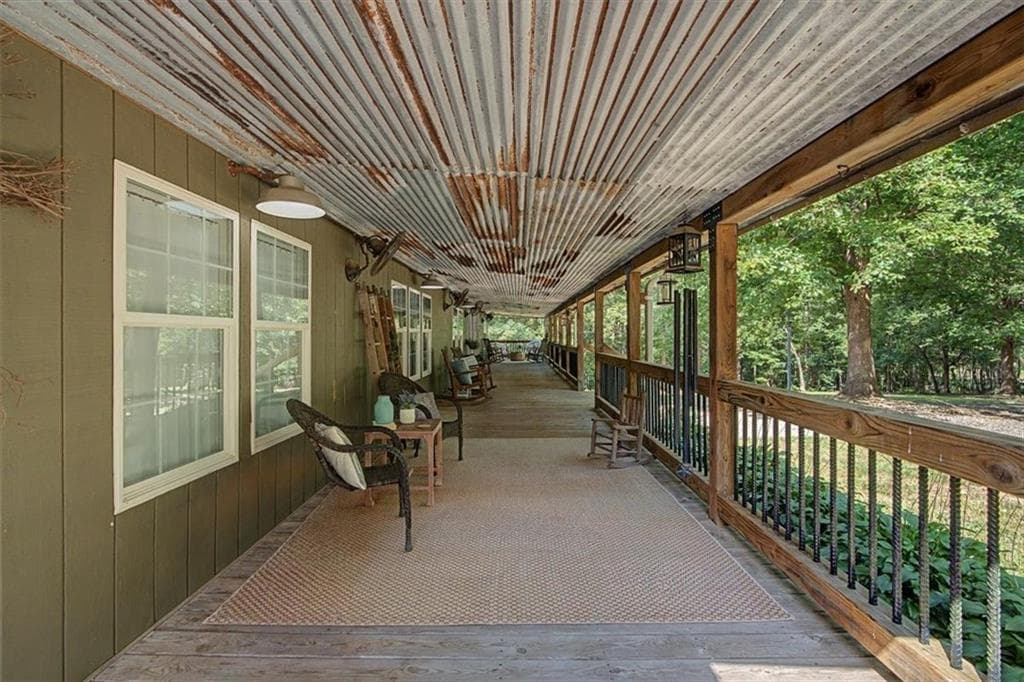 4 bedroom, 3 bathroom, 3,192 sq ft single family residence for sale at 416 Old Jones Road, Whitesburg, GA 30185 — photo 5