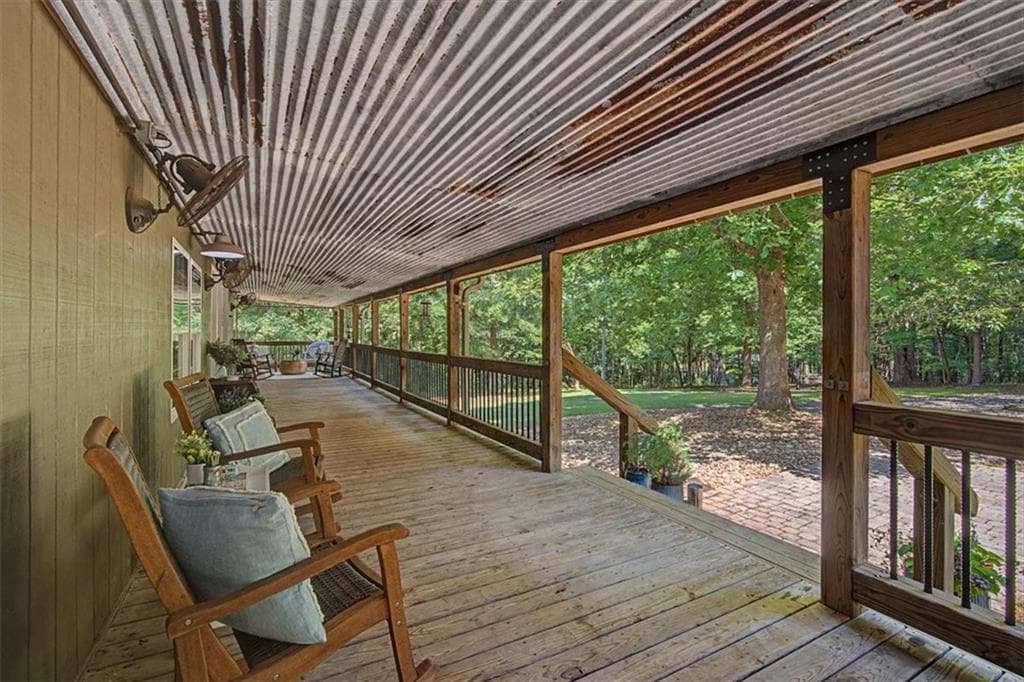 4 bedroom, 3 bathroom, 3,192 sq ft single family residence for sale at 416 Old Jones Road, Whitesburg, GA 30185 — photo 6