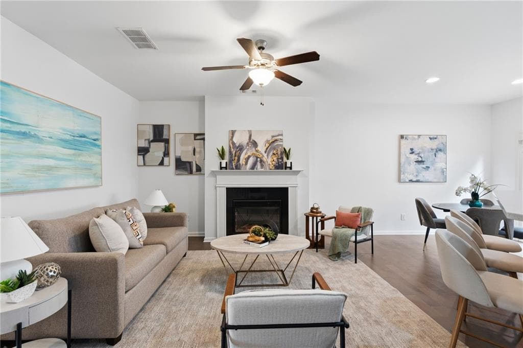 3 bedroom, 3 bathroom, 1,539 sq ft townhouse under contract at 2715 Avanti Way, Decatur, GA 30035 — photo 10