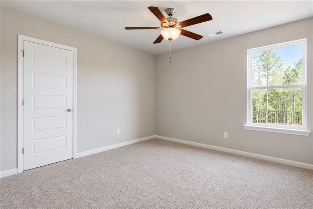 4 bedroom, 3 bathroom, 2,097 sq ft single family residence for sale at 684 Ragan Court, Social Circle, GA 30025 — photo 9
