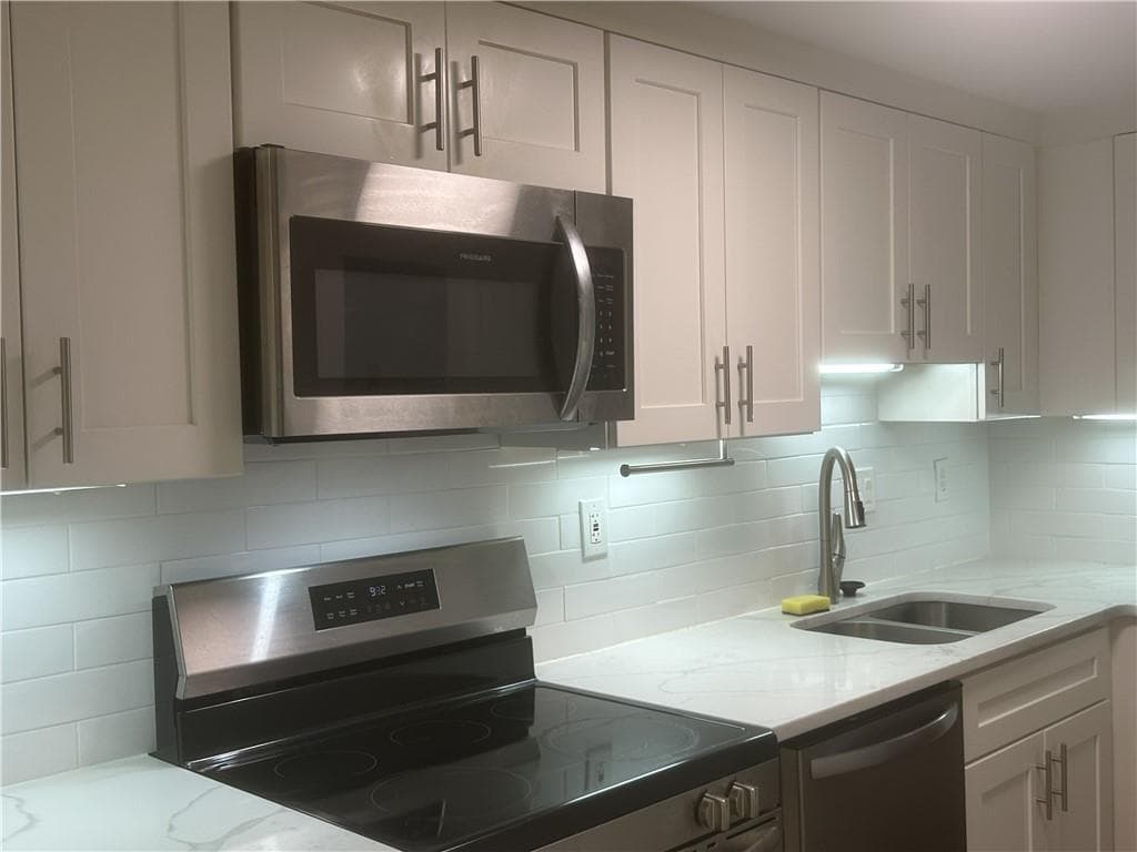 1 bedroom, 1 bathroom, 750 sq ft condominium for rent at 199 14th Street 709, Atlanta, GA 30309 for $1,800 a month — photo 7