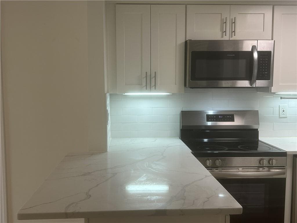 1 bedroom, 1 bathroom, 750 sq ft condominium for rent at 199 14th Street 709, Atlanta, GA 30309 for $1,800 a month — photo 8