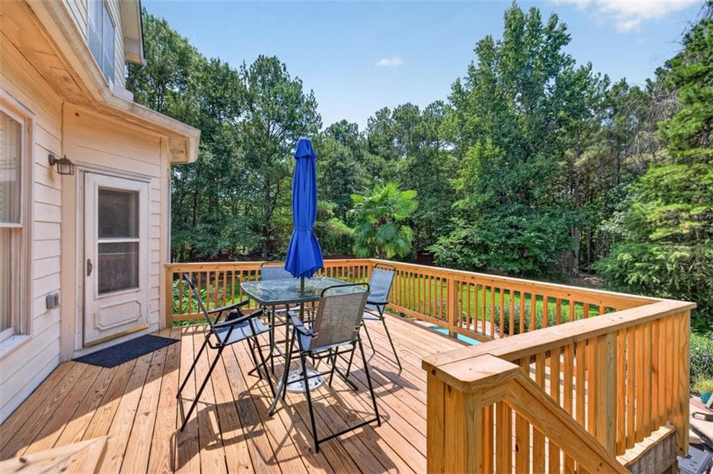 4 bedroom, 4 bathroom, 2,822 sq ft single family residence for sale at 2194 Indian Shoals Drive, Loganville, GA 30052 — photo 4