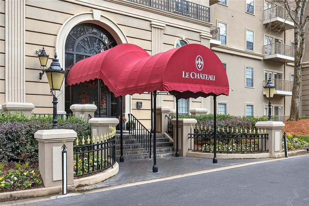 2 bedroom, 3 bathroom, 1,798 sq ft condominium for sale at 2865 Lenox Road 503, Atlanta, GA 30324 — photo 7