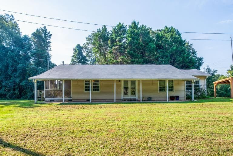 3 bedroom, 2 bathroom, 1,938 sq ft single family residence for sale at 4092 Mount Tabor Church Road, Dallas, GA 30157 — photo 1 of 31