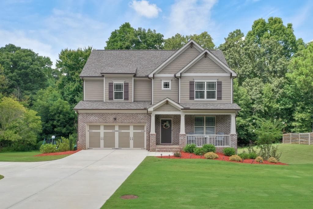 4 bedroom, 3 bathroom, 2,433 sq ft single family residence for rent at 4688 Cantrell Road, Flowery Branch, GA 30542 for $2,600 a month — photo 1 of 39