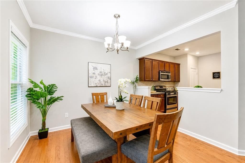 3 bedroom, 3 bathroom, 1,855 sq ft townhouse for sale at 5820 Shiloh Woods Drive, Cumming, GA 30040 — photo 7