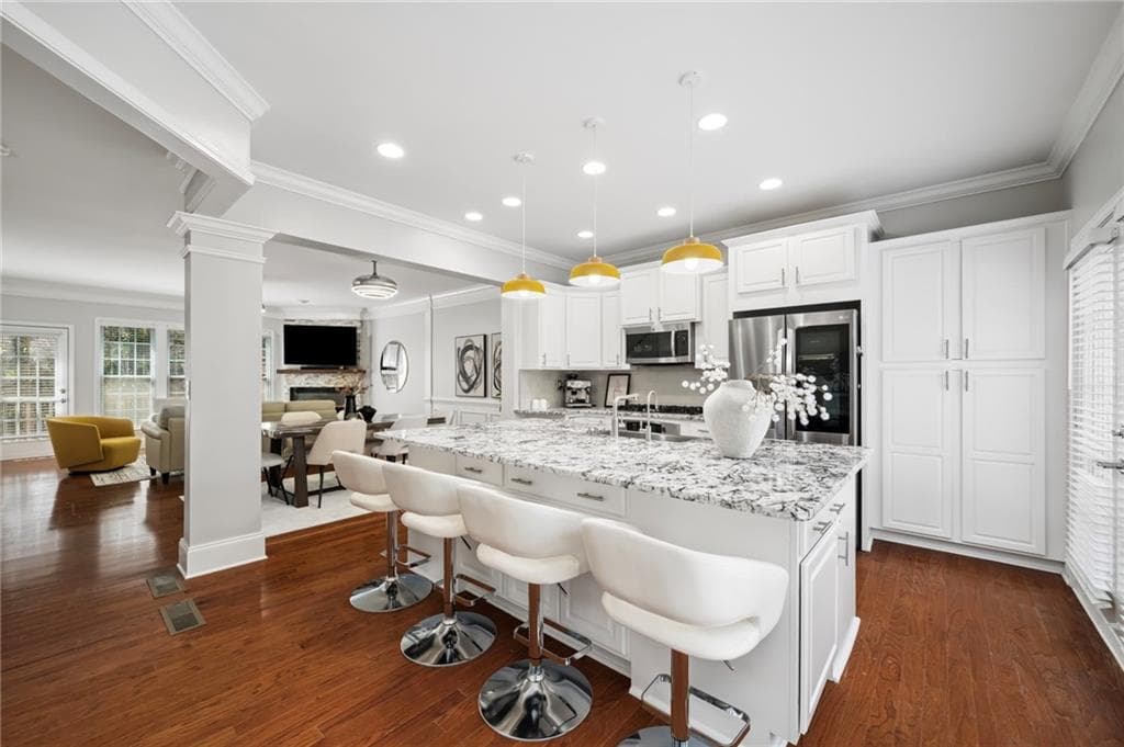 3 bedroom, 4 bathroom, 2,220 sq ft townhouse for rent at 2872 Overlook Way, Atlanta, GA 30324 for $4,000 a month — photo 5