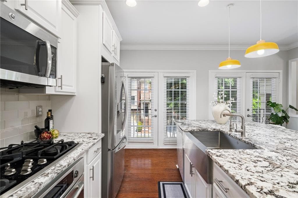 3 bedroom, 4 bathroom, 2,220 sq ft townhouse for rent at 2872 Overlook Way, Atlanta, GA 30324 for $4,000 a month — photo 8
