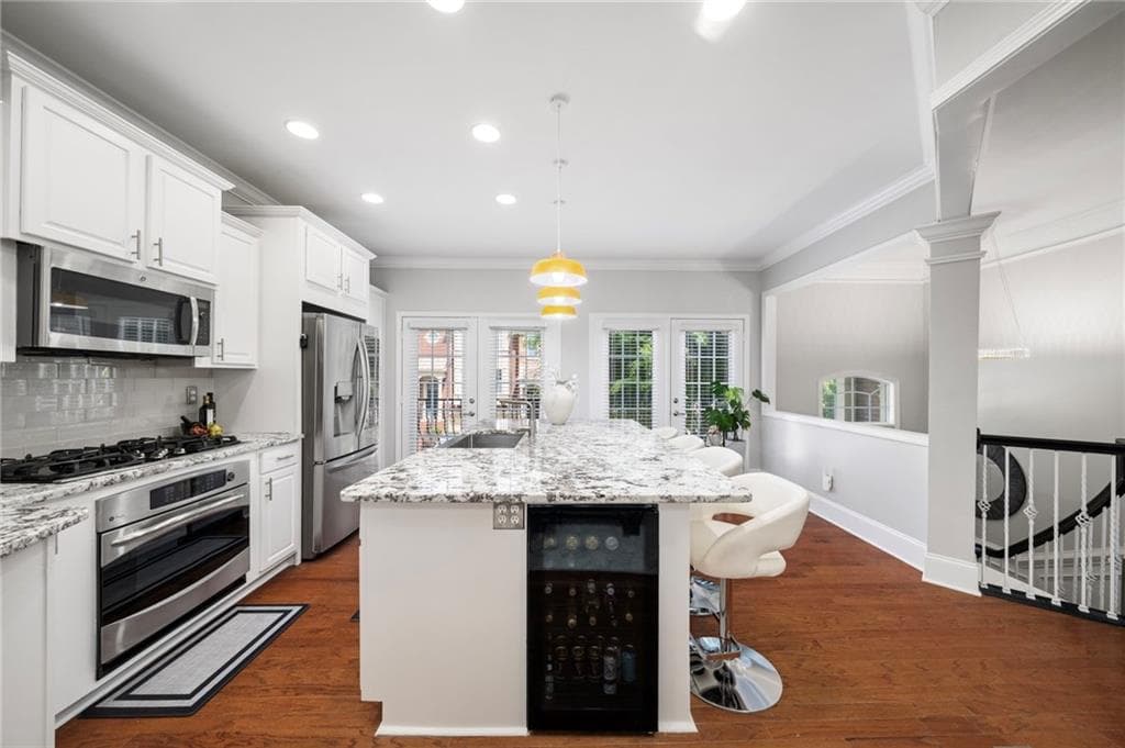 3 bedroom, 4 bathroom, 2,220 sq ft townhouse for rent at 2872 Overlook Way, Atlanta, GA 30324 for $4,000 a month — photo 9