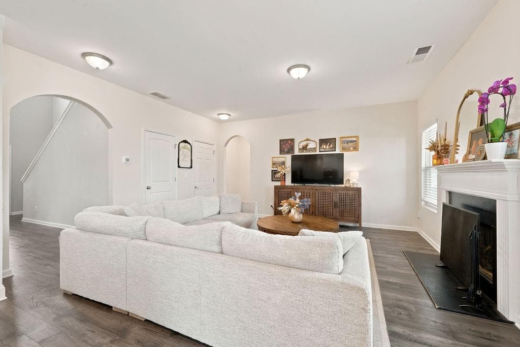 5 bedroom, 3 bathroom, 2,364 sq ft single family residence for sale at 15 Belfield Court, Adairsville, GA 30103 — photo 9
