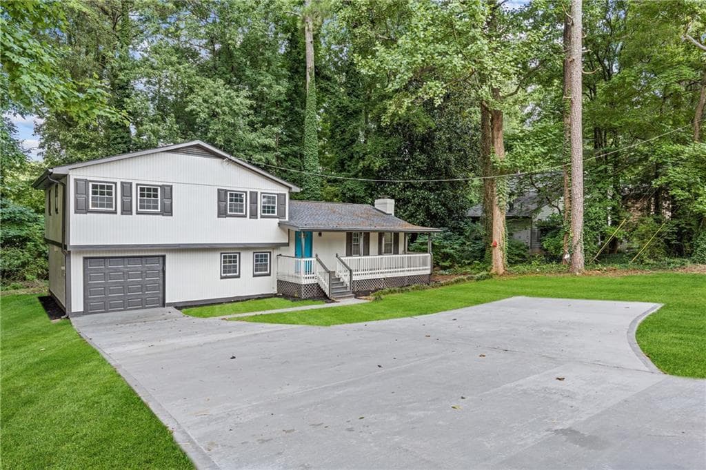 3 bedroom, 2 bathroom, 1,792 sq ft single family residence for sale at 353 Old Rosser Road, Stone Mountain, GA 30087 — photo 2