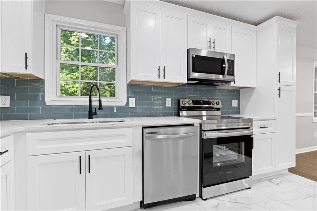 3 bedroom, 2 bathroom, 1,792 sq ft single family residence for sale at 353 Old Rosser Road, Stone Mountain, GA 30087 — photo 10