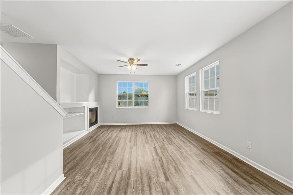 3 bedroom, 3 bathroom, 1,658 sq ft single family residence for sale at 296 Hiawassee Drive, Woodstock, GA 30188 — photo 3
