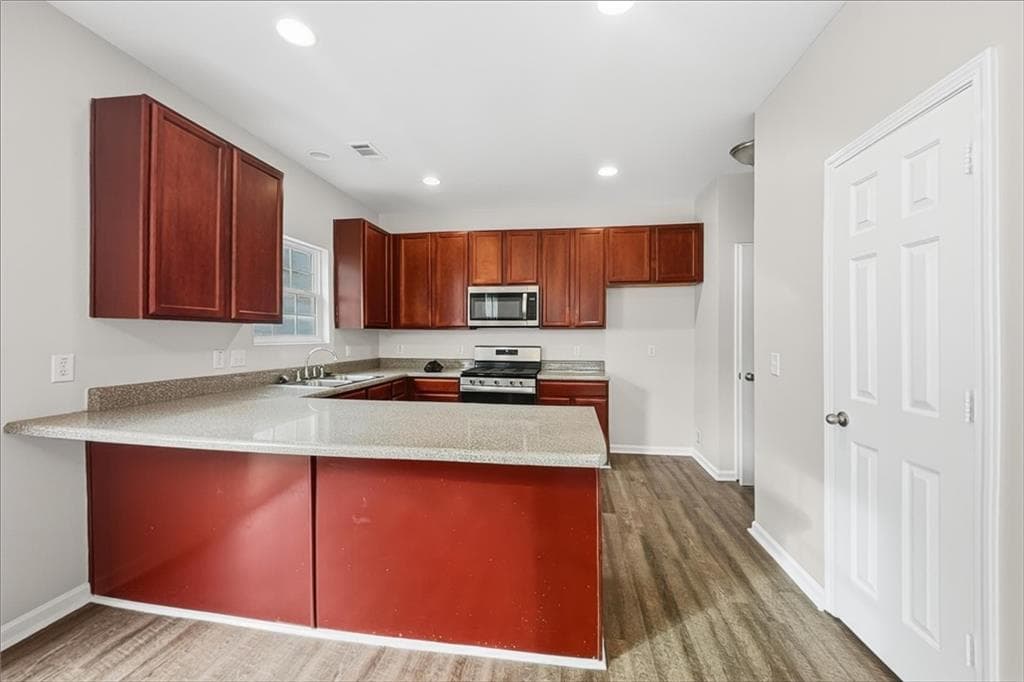 3 bedroom, 3 bathroom, 1,658 sq ft single family residence for sale at 296 Hiawassee Drive, Woodstock, GA 30188 — photo 4