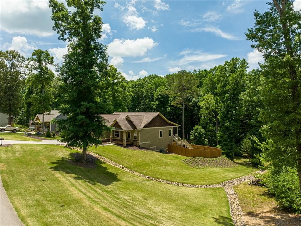 4 bedroom, 2 bathroom, 3,540 sq ft single family residence for sale at 420 Meadow Circle, Ellijay, GA 30540 — photo 5