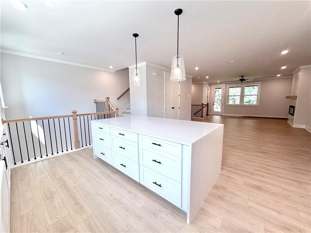 4 bedroom, 4 bathroom, 2,421 sq ft townhouse for sale at 111 Bridgecrest Road, Roswell, GA 30075 — photo 6