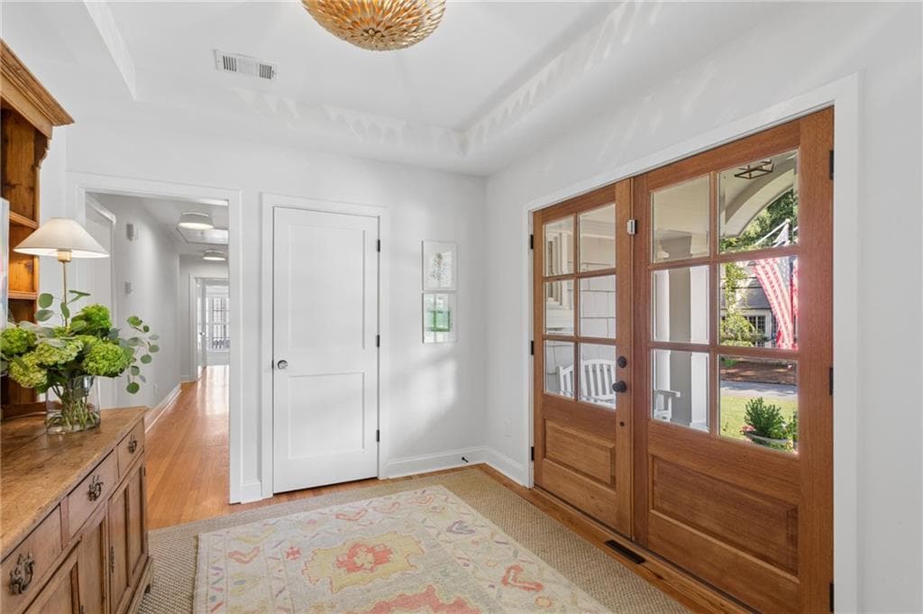 4 bedroom, 6 bathroom, 4,234 sq ft single family residence under contract at 912 Beaverbrook Drive, Atlanta, GA 30318 — photo 6