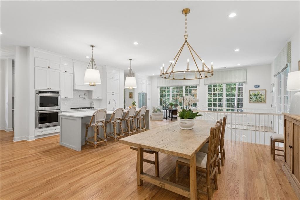 4 bedroom, 6 bathroom, 4,234 sq ft single family residence under contract at 912 Beaverbrook Drive, Atlanta, GA 30318 — photo 10