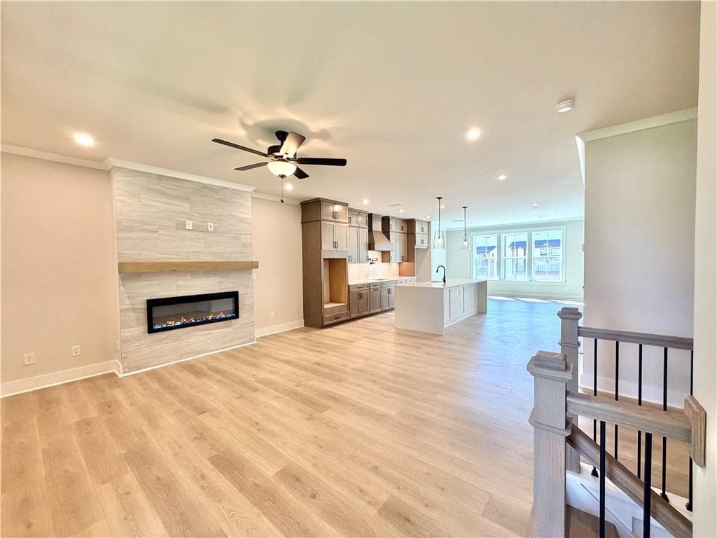 3 bedroom, 4 bathroom, 2,421 sq ft townhouse for sale at 113 Bridgecrest Road, Roswell, GA 30075 — photo 5
