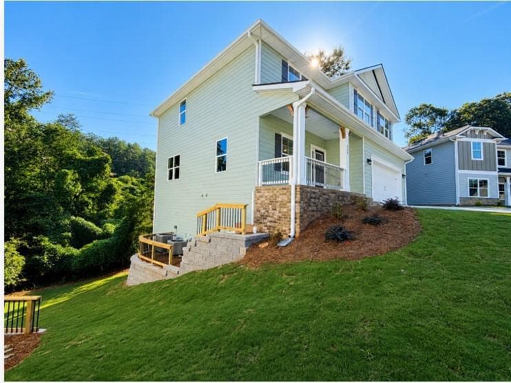 5 bedroom, 4 bathroom, 3,213 sq ft single family residence for sale at 660 Bald Ridge Circle, Demorest, GA 30535 — photo 2