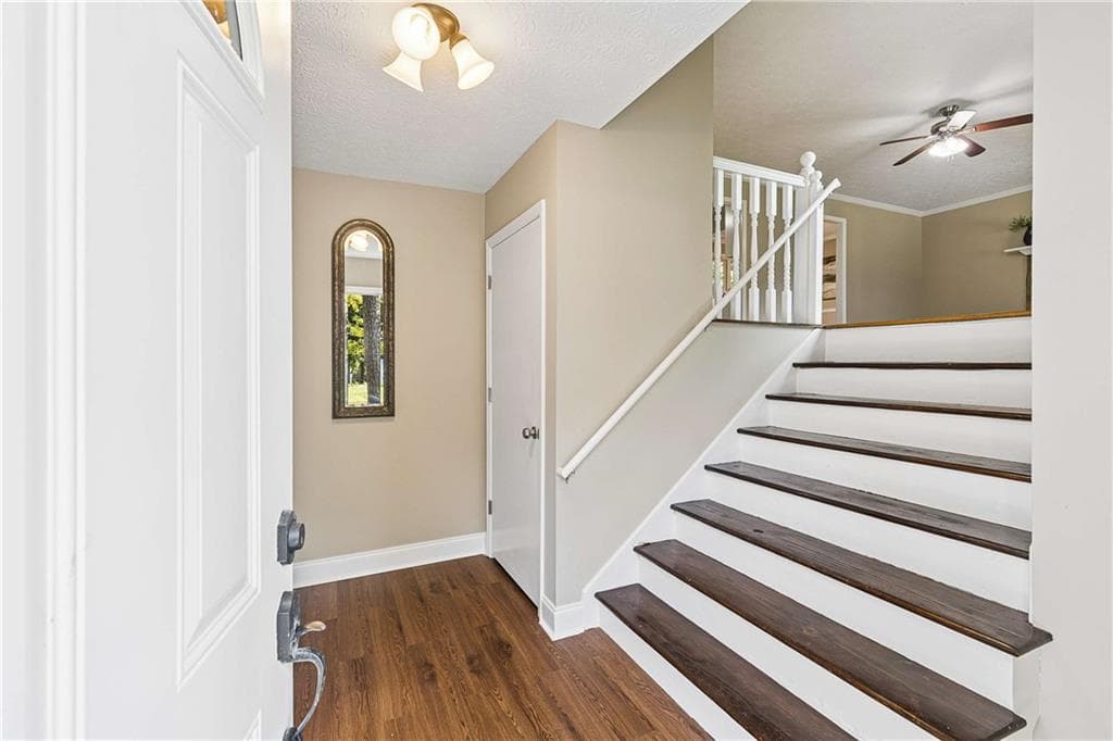 4 bedroom, 2 bathroom, 2,022 sq ft single family residence under contract at 5308 Ferry Creek Lane, Acworth, GA 30102 — photo 9