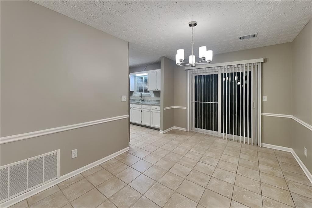 3 bedroom, 2 bathroom, 1,284 sq ft single family residence for rent at 4754 Overhill Court, Acworth, GA 30102 for $1,825 a month — photo 6