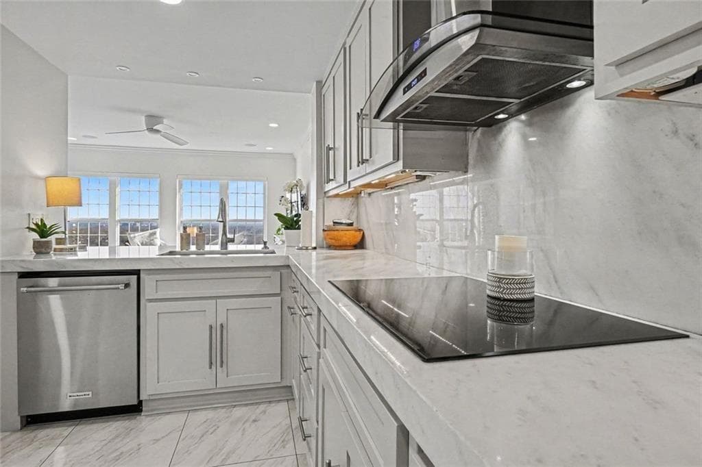 2 bedroom, 2 bathroom, 1,345 sq ft condominium under contract at 195 14th Street 2806, Atlanta, GA 30309 — photo 8